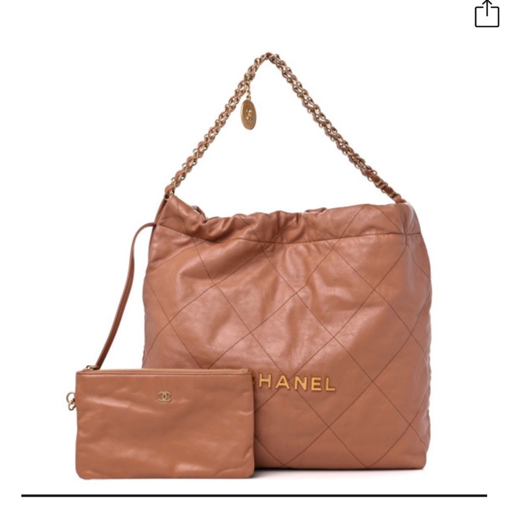 Shiny calf skin quilted Chanel 22 bag size Medium big size